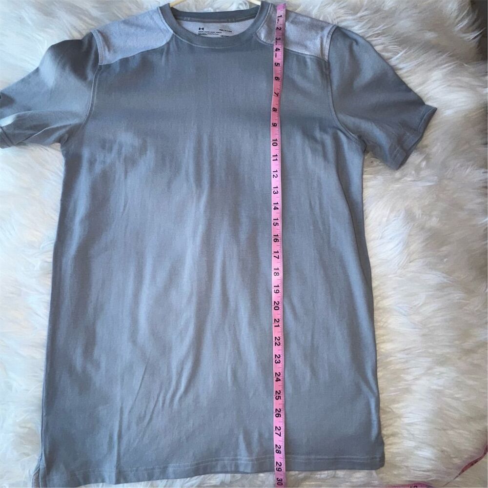 Under Armour Men's‎ HeatGear Athletic T-Shirt Gray Size S Athleisure Sporty Crew - Picture 11 of 11